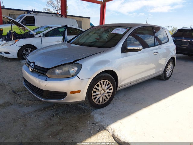 44695072 :رقم المزاد ، WVWBA7AJ6BW100156 vin ، 2011 Volkswagen Golf 2.5l 2-door مزاد بيع