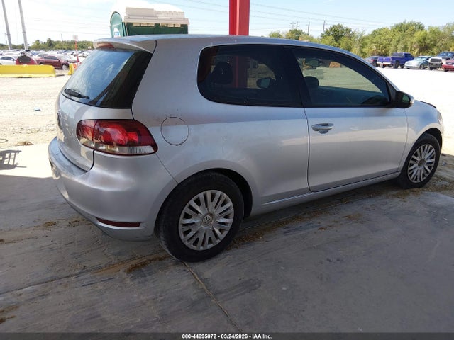 44695072 :رقم المزاد ، WVWBA7AJ6BW100156 vin ، 2011 Volkswagen Golf 2.5l 2-door مزاد بيع