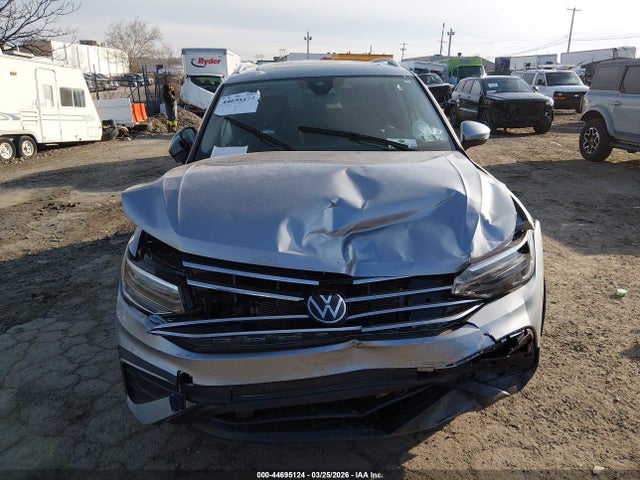 Продажа на аукционе авто 2024 Volkswagen Tiguan 2.0t Se/2.0t Wolfsburg Edition, vin: 3VVMB7AX8RM182395, номер лота: 44695124