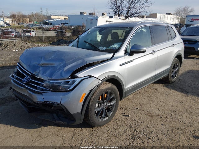 Продажа на аукционе авто 2024 Volkswagen Tiguan 2.0t Se/2.0t Wolfsburg Edition, vin: 3VVMB7AX8RM182395, номер лота: 44695124