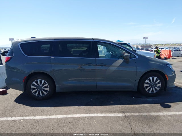 2C4RC1L70NR124294 Chrysler Pacifica Hybrid Touring L