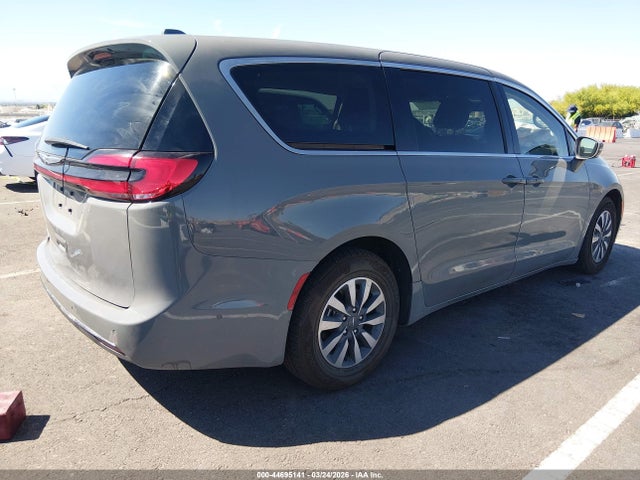 2022 CHRYSLER PACIFICA HYBRID 2C4RC1L70NR124294 Photo 3