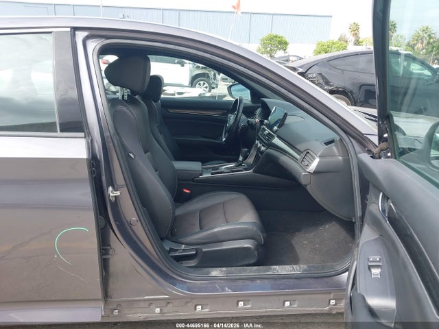 1HGCV1F38KA043053 Honda Accord Sport