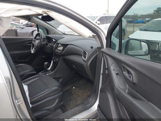 44695179 :رقم المزاد ، 3GNCJLSB5JL200345 vin ، 2018 Chevrolet Trax Lt مزاد بيع