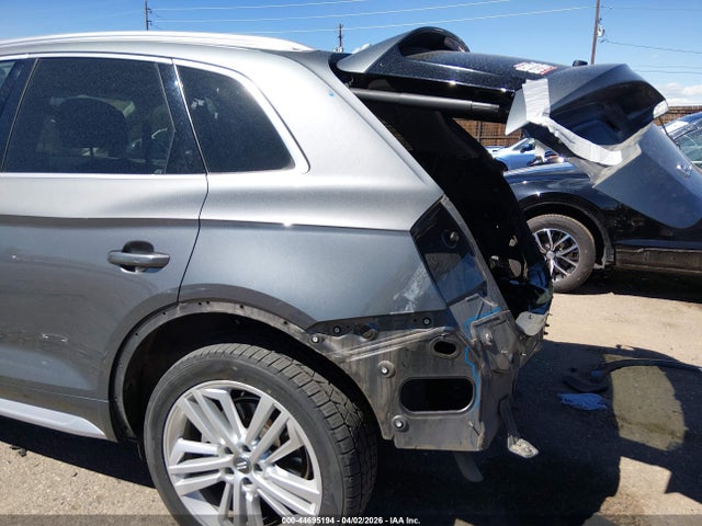 44695194 :رقم المزاد ، WA1BNAFY9J2016937 vin ، 2018 Audi Q5 2.0t Premium/2.0t Tech Premium مزاد بيع