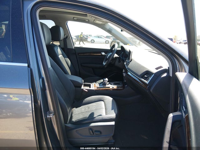44695194 :رقم المزاد ، WA1BNAFY9J2016937 vin ، 2018 Audi Q5 2.0t Premium/2.0t Tech Premium مزاد بيع