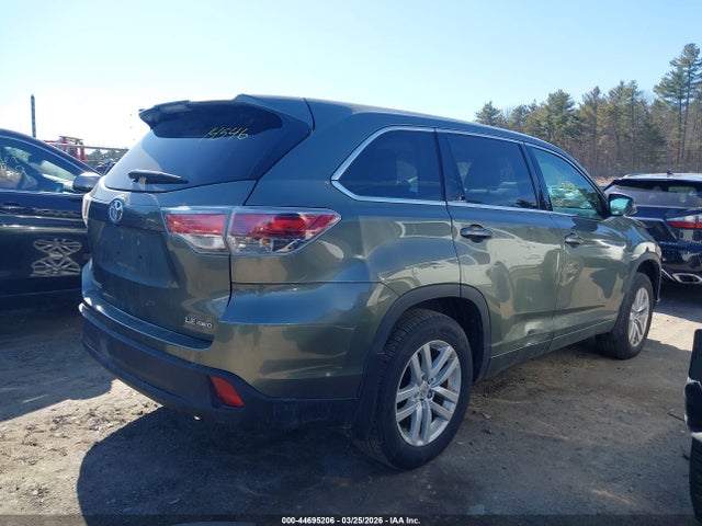 Toyota Highlander Le V6 2014 5TDBKRFHXES028316 Image 4