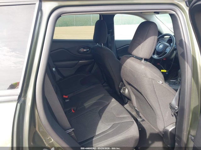 44695262 :رقم المزاد ، 1C4PJMCB8LD654578 vin ، 2020 Jeep Cherokee Latitude 4x4 مزاد بيع