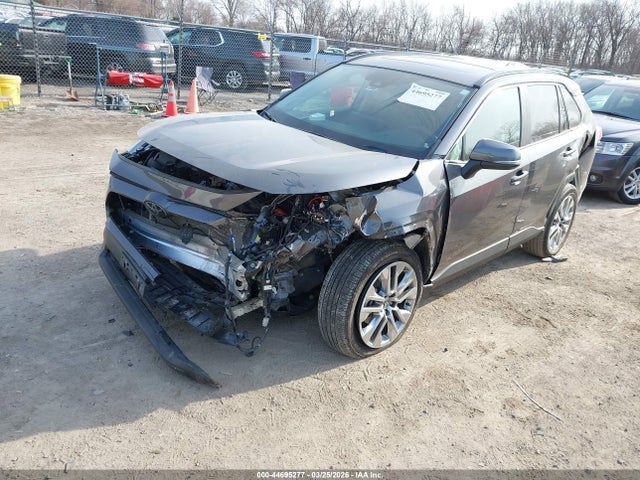 44695277 :رقم المزاد ، 2T3C1RFV6PC227699 vin ، 2023 Toyota Rav4 Xle Premium مزاد بيع