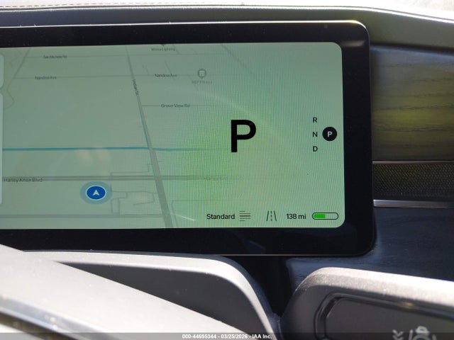 Rivian R1s Adventure 2023 7PDSGABA2PN019817 Image 18