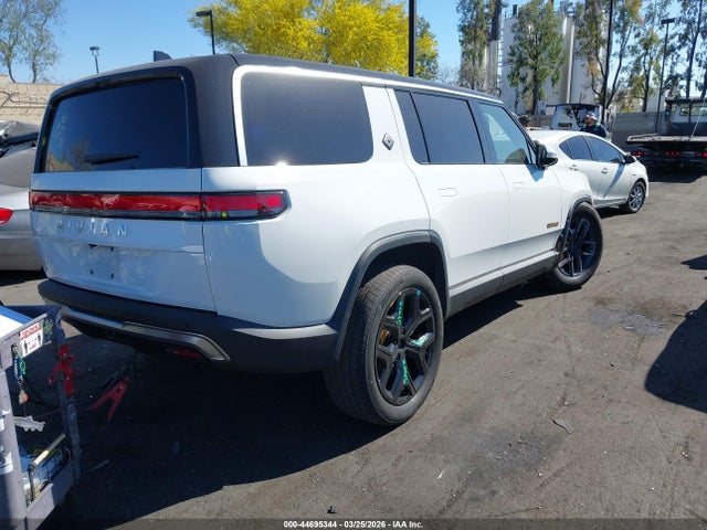 Rivian R1s Adventure 2023 7PDSGABA2PN019817 Image 4