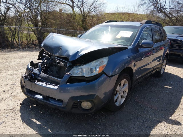 2013 Subaru Outback 2.5i Premium მანქანა იყიდება აუქციონზე, vin: 4S4BRBGC7D3241984, აუქციონის ნომერი: 44695351