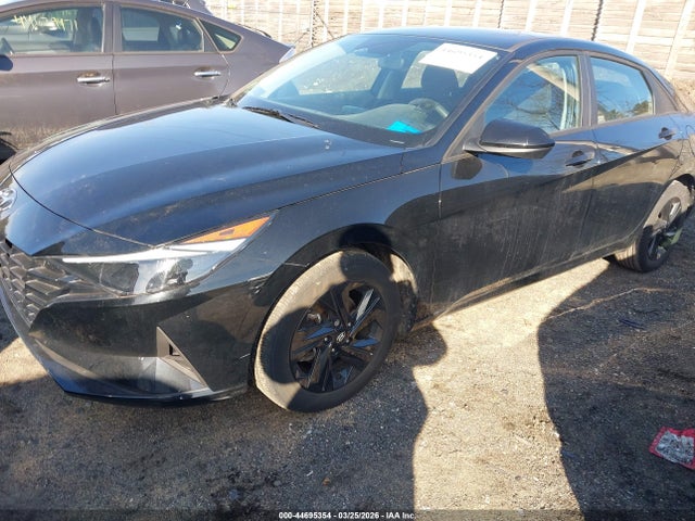 KMHLM4AG1PU587022 Hyundai ELANTRA SEL