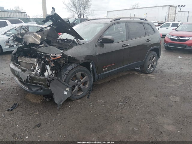 1C4PJMCSXGW344152 Jeep Cherokee 75th Anniversary