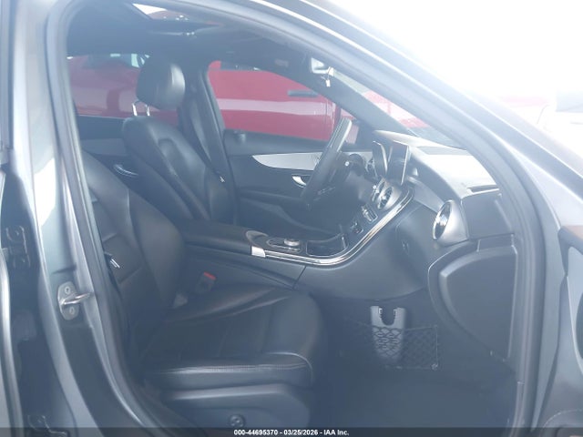 44695370 :رقم المزاد ، 55SWF8DBXLU324385 vin ، 2020 Mercedes-benz C 300 مزاد بيع