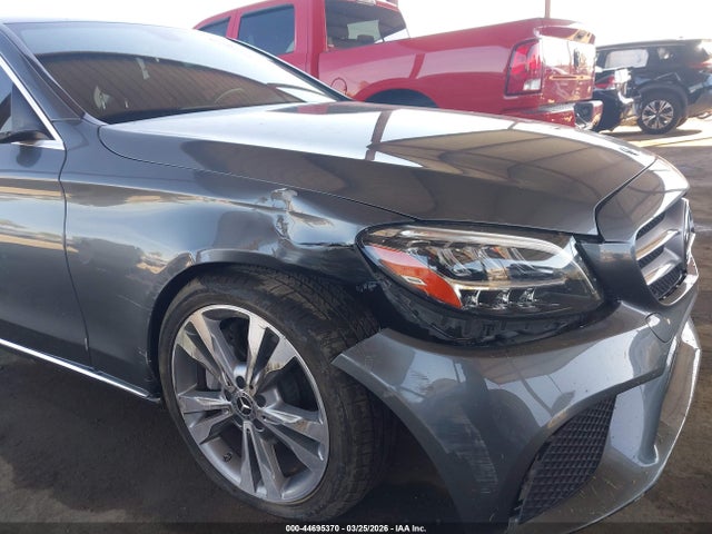 44695370 :رقم المزاد ، 55SWF8DBXLU324385 vin ، 2020 Mercedes-benz C 300 مزاد بيع