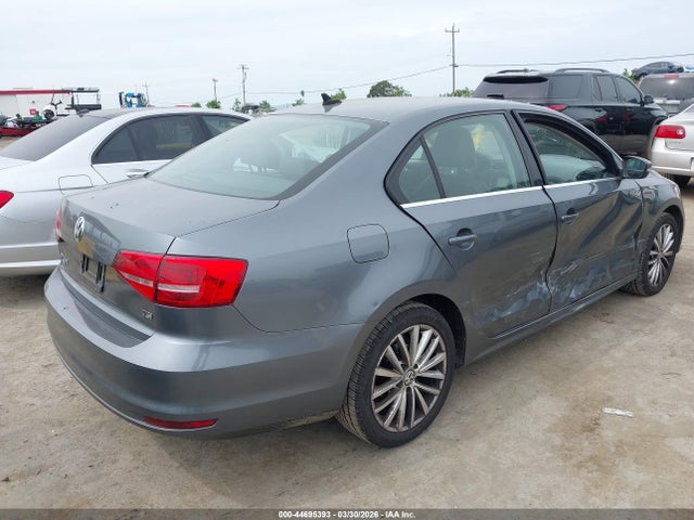3VWD17AJ9FM214373 Volkswagen Jetta 1.8t Se