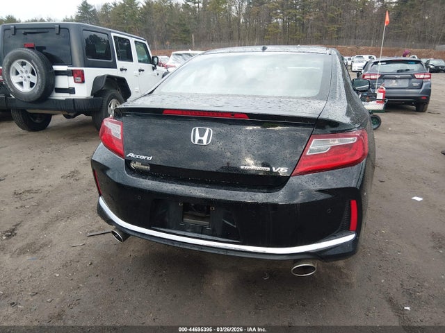 1HGCT2B07GA004257 Honda Accord Touring