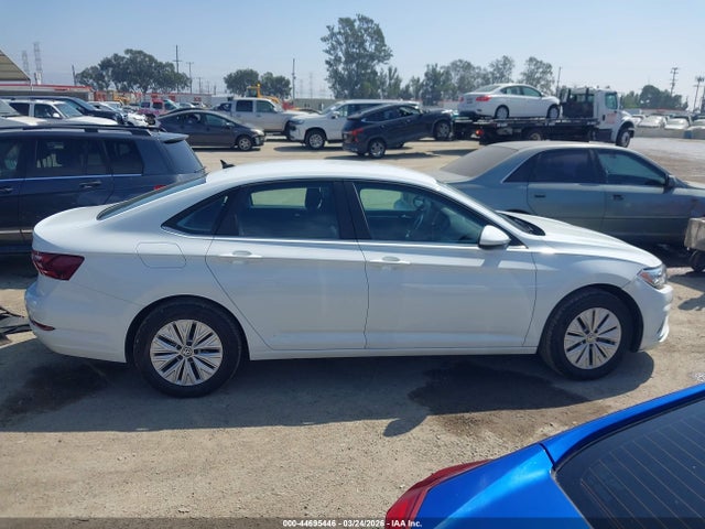 2020 Volkswagen Jetta 1.4t R-line/1.4t S მანქანა იყიდება აუქციონზე, vin: 3VWN57BU4LM028947, აუქციონის ნომერი: 44695446