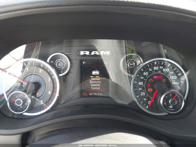 44695459 :رقم المزاد ، 3C6UR5DL0RG176202 vin ، 2024 Ram 2500 Big Horn  4x4 6'4 Box مزاد بيع