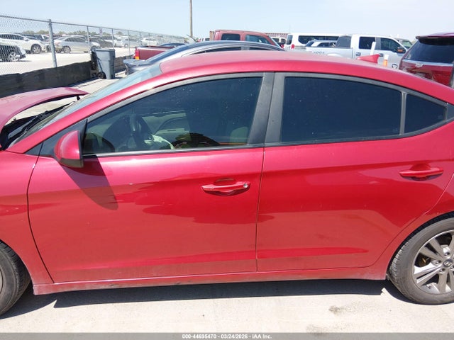 5NPD84LF3JH398827 Hyundai ELANTRA SEL