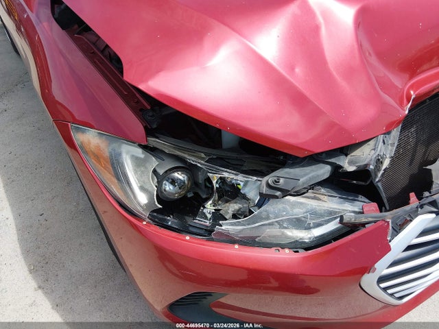 5NPD84LF3JH398827 Hyundai ELANTRA SEL