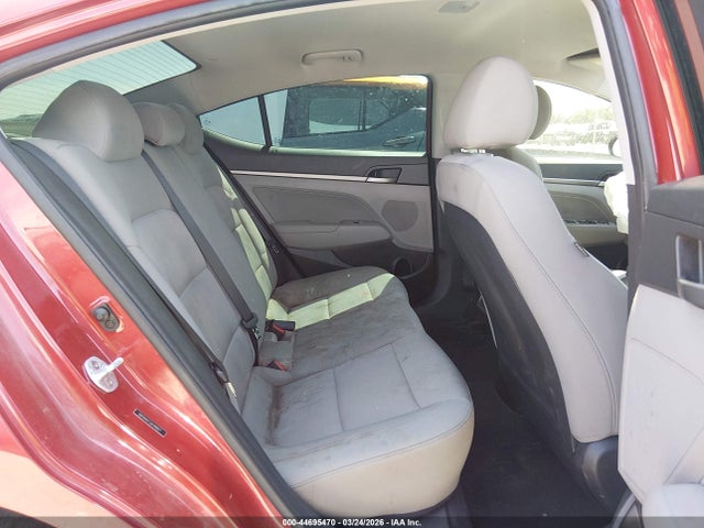 5NPD84LF3JH398827 Hyundai ELANTRA SEL