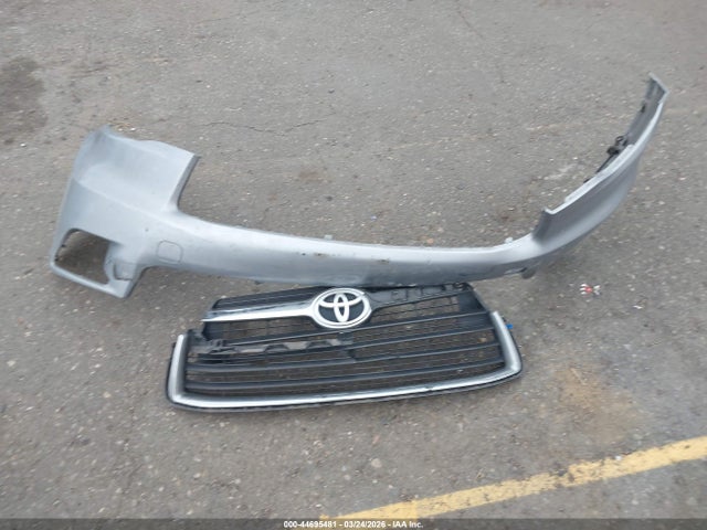 5TDKKRFH3ES030389 Toyota Highlander Xle V6