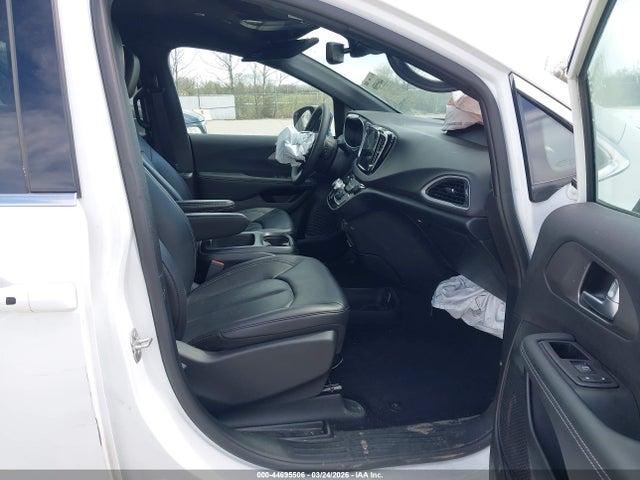 44695506 :رقم المزاد ، 2C4RC1CG8SR611173 vin ، 2025 Chrysler Voyager Lx مزاد بيع