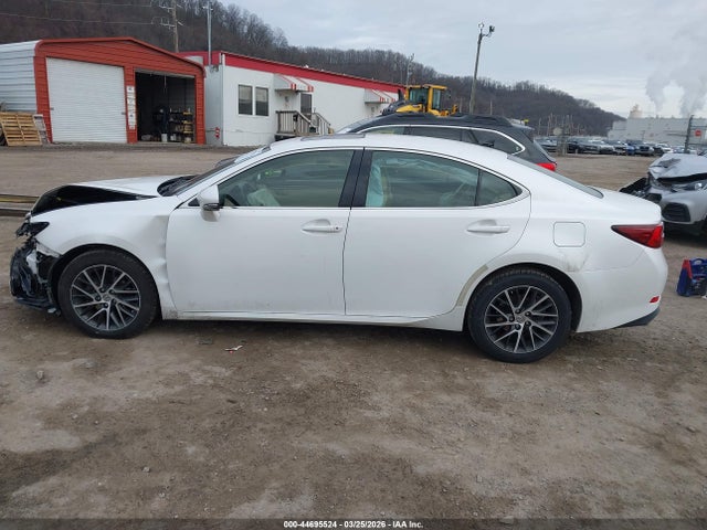 2016 Lexus Es 350 მანქანა იყიდება აუქციონზე, vin: JTHBK1GG5G2241402, აუქციონის ნომერი: 44695524