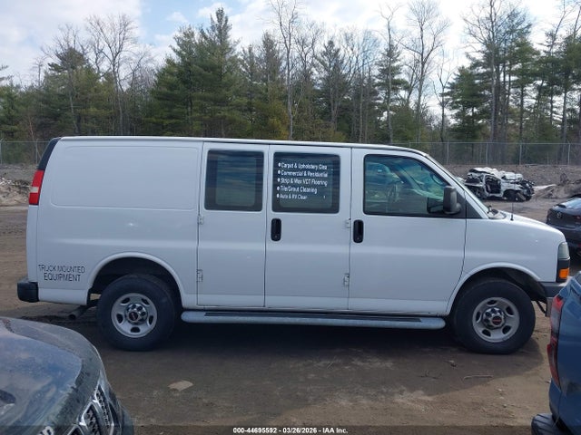 GMC Savana 2500 Work Van 2015 1GTW7FCF8F1902956 Image 13