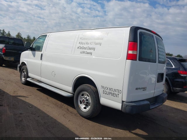 GMC Savana 2500 Work Van 2015 1GTW7FCF8F1902956 Image 3