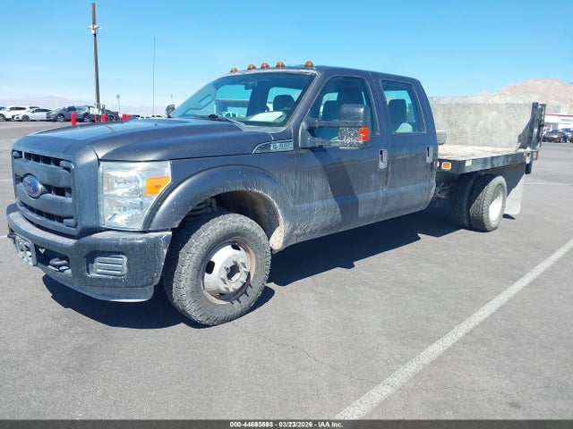 Ford F-350 Chassis Xl 2015 1FD8W3G63FED44541 Image 2