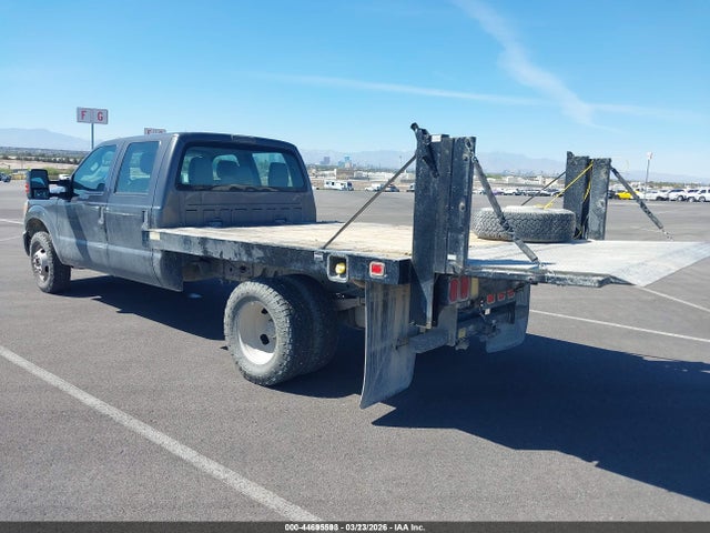 Ford F-350 Chassis Xl 2015 1FD8W3G63FED44541 Image 3
