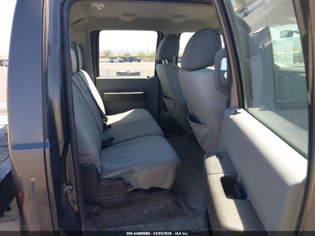 Ford F-350 Chassis Xl 2015 1FD8W3G63FED44541 Image 8