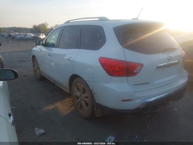 44695685 :رقم المزاد ، 5N1DR2MM7JC626883 vin ، 2018 Nissan Pathfinder Sl مزاد بيع