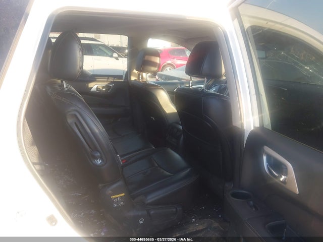 44695685 :رقم المزاد ، 5N1DR2MM7JC626883 vin ، 2018 Nissan Pathfinder Sl مزاد بيع