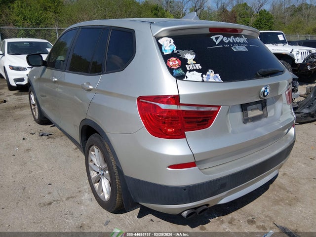 2013 BMW X3 5UXWX9C51D0A20878 Photo 2
