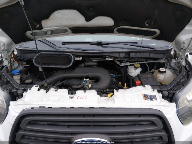 44695772 :رقم المزاد ، 1FTNR1ZM4FKA89821 vin ، 2015 Ford Transit-250 مزاد بيع