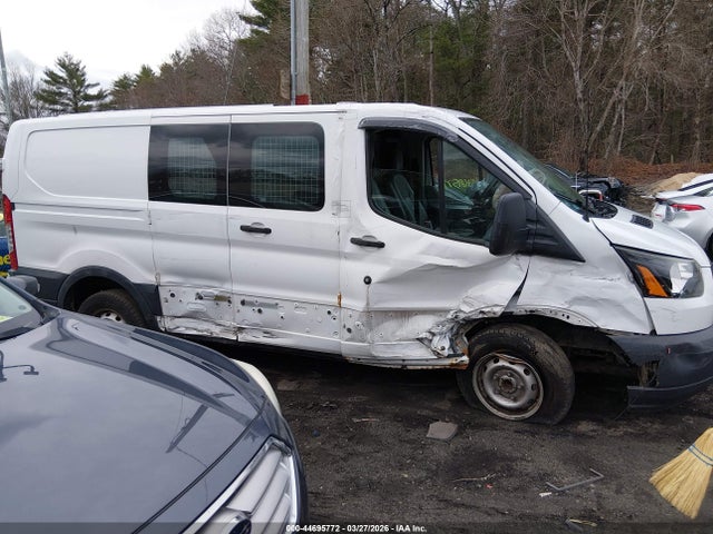 44695772 :رقم المزاد ، 1FTNR1ZM4FKA89821 vin ، 2015 Ford Transit-250 مزاد بيع