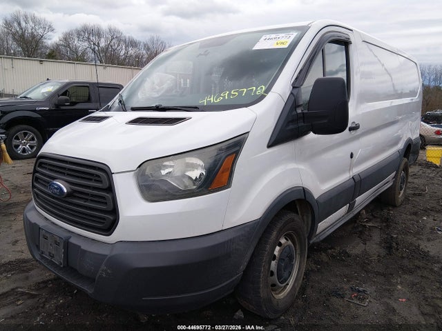 44695772 :رقم المزاد ، 1FTNR1ZM4FKA89821 vin ، 2015 Ford Transit-250 مزاد بيع