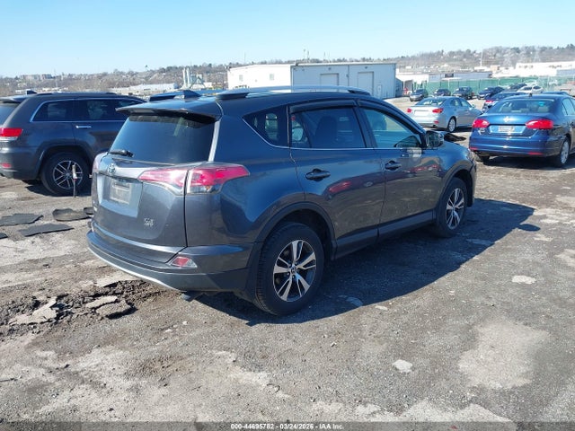 Toyota Rav4 Xle 2016 JTMRFREV9GD189930 Image 4