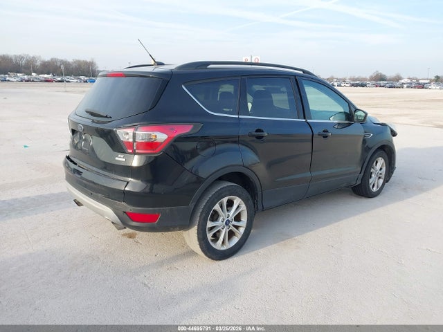 2017 Ford Escape Se მანქანა იყიდება აუქციონზე, vin: 1FMCU0GD5HUB41222, აუქციონის ნომერი: 44695791