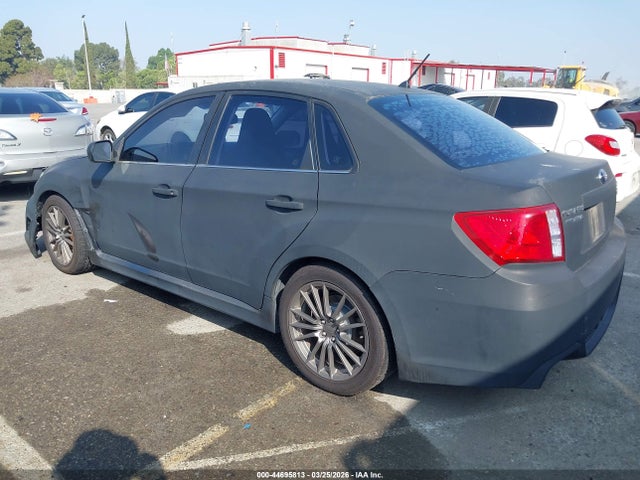 2013 SUBARU IMPREZA WRX JF1GV7E65DG026229 Photo 2