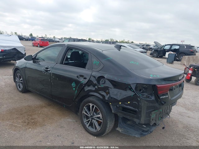 Aukcja sprzedaży 2024 Kia Forte Lxs, vin: 3KPF24AD0RE782351, numer aukcji: 44695818