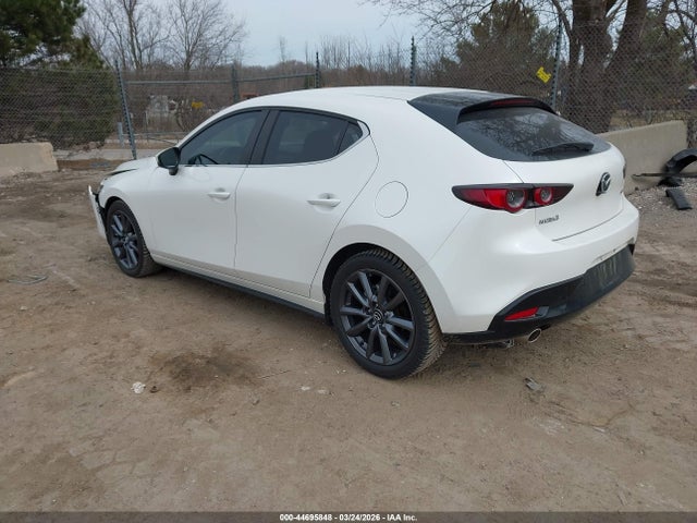 2021 MAZDA MAZDA3 JM1BPAKL8M1326386 Photo 2