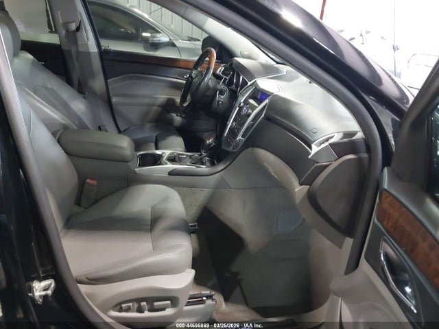44695869 :رقم المزاد ، 3GYFNDEY3BS660363 vin ، 2011 Cadillac Srx Luxury Collection مزاد بيع
