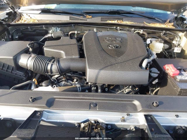 3TMCZ5AN8NM468105 Toyota Tacoma Sr5 V6