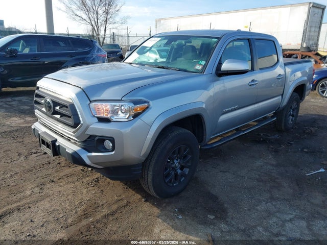 3TMCZ5AN8NM468105 Toyota Tacoma Sr5 V6