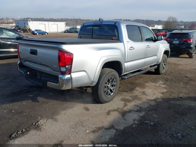3TMCZ5AN8NM468105 Toyota Tacoma Sr5 V6